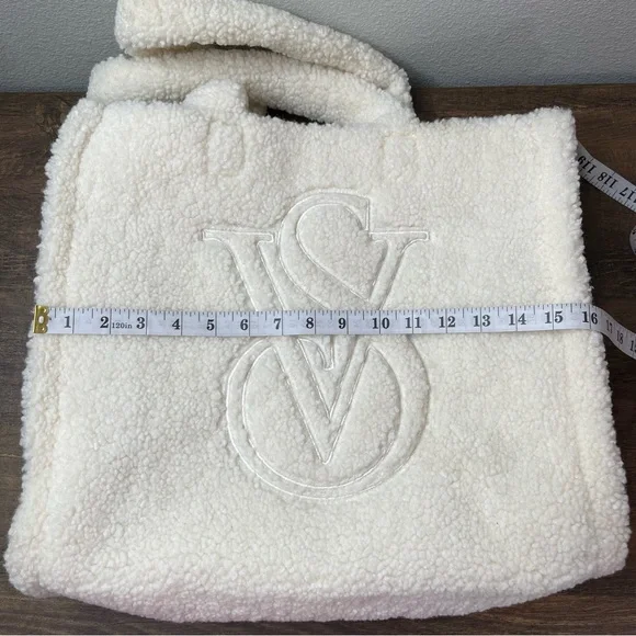 Victoria’s Secret Sherpa Tote Ivory Cream Reusable Shoulder Bag - Picture 13 of 13